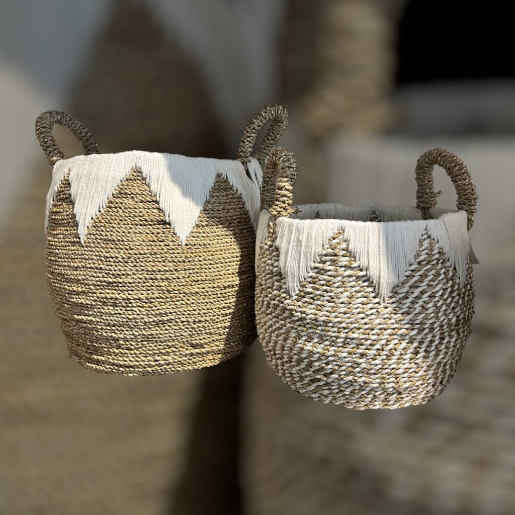 Set de 2 canastos forma ovalada con macráme