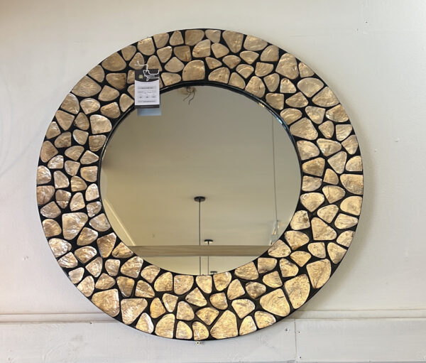 Round mirror (1 gold 80cm) and two square shell mirror - Imagen 2